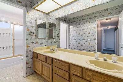 15 W Bonita Drive, Simi Valley, CA 93065 - Photo 30