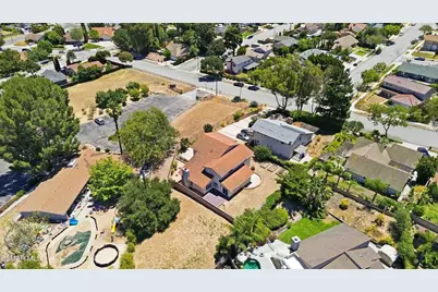 15 W Bonita Drive, Simi Valley, CA 93065 - Photo 48