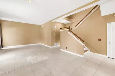 600 Kingswood Lane #G, Simi Valley, CA 93065 - Photo 8