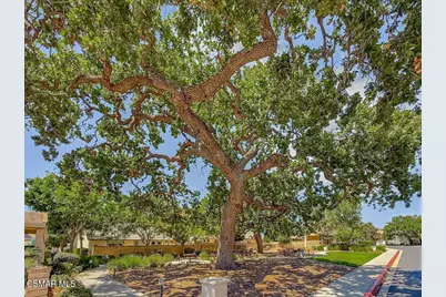 2037 Freesia Avenue, Simi Valley, CA 93063 - Photo 30