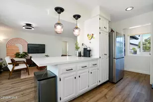 989 Calle Pinata, Thousand Oaks, CA 91360 - Photo 16