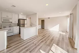 291 Sequoia Ct, Thousand Oaks, CA 91360 - Photo 4