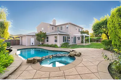 484 Via Helena, Newbury Park, CA 91320 - Photo 2