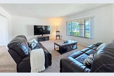 2401 El Portal Way, Oxnard, CA 93035 - Photo 4
