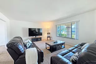 2401 El Portal Way, Oxnard, CA 93035 - Photo 4