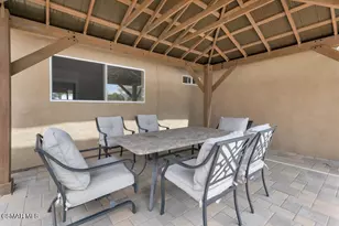 989 N Planetree Ave, Simi Valley, CA 93065 - Photo 24