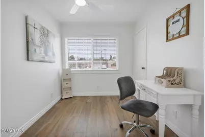989 N Planetree Avenue, Simi Valley, CA 93065 - Photo 16