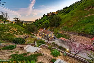 12141 Wildwood Trail, Kagel Canyon, CA 91342 - Photo 10