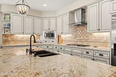 4619 Rio Bravo Court, Moorpark, CA 93021 - Photo 10