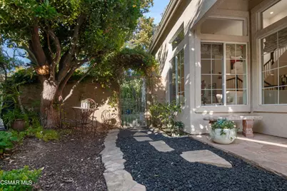 4762 Rhapsody Drive, Oak Park, CA 91377 - Photo 4