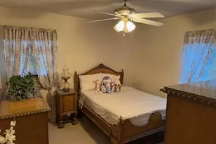 2109 N Lincoln St, Burbank, CA 91504 - Photo 16
