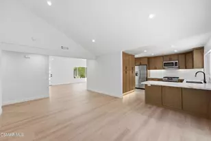 206 Cedar Heights Dr, Thousand Oaks, CA 91360 - Photo 8
