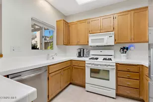 11688 Quailcreek Ct, Moorpark, CA 93021 - Photo 14