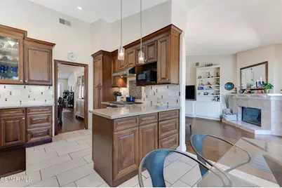 674 Azure Hills Drive, Simi Valley, CA 93065 - Photo 14