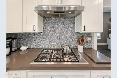 687 Stonebrook Street, Simi Valley, CA 93065 - Photo 26
