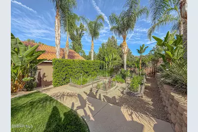 687 Stonebrook Street, Simi Valley, CA 93065 - Photo 76