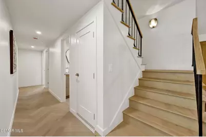 22460 Cairnloch Street, Calabasas, CA 91302 - Photo 14