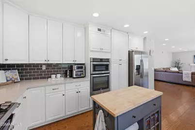 5377 Evanwood Avenue, Oak Park, CA 91377 - Photo 14