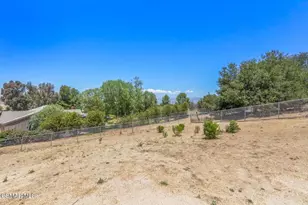 219 Meadow Mist Ct, Simi Valley, CA 93065 - Photo 14