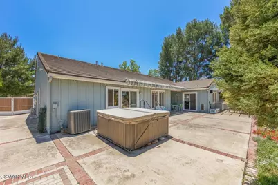 219 Meadow Mist Court, Simi Valley, CA 93065 - Photo 12