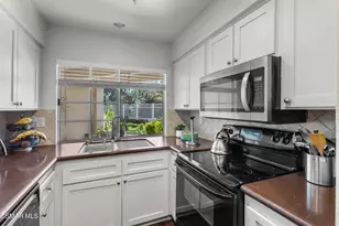 631 Oak Run Trail, Oak Park, CA 91377 - Photo 4