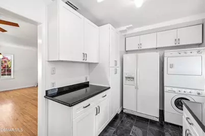 1484 N Rose Street, Burbank, CA 91505 - Photo 10