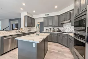 215 Southcrest Pl, Simi Valley, CA 93065 - Photo 16