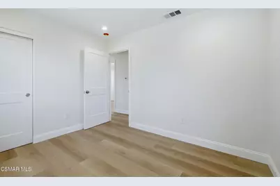 1307 Clay Avenue, Ventura, CA 93004 - Photo 36