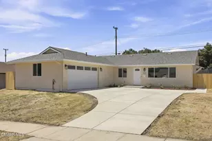 1307 Clay Ave, Ventura, CA 93004 - Photo 2