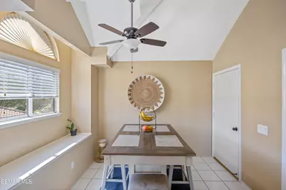 275 Ridgeton Lane #B, Simi Valley, CA 93065 - Photo 18