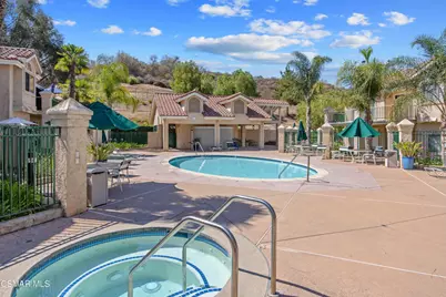 275 Ridgeton Lane #B, Simi Valley, CA 93065 - Photo 36