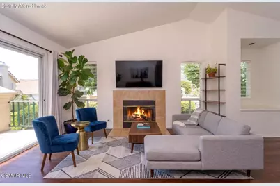 275 Ridgeton Lane #B, Simi Valley, CA 93065 - Photo 8
