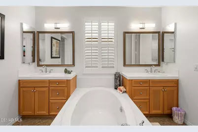 1346 Estuary Way, Oxnard, CA 93035 - Photo 32