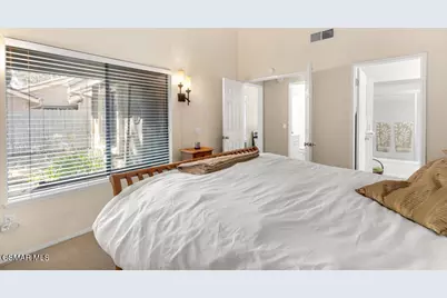 596 Via Novella, Oak Park, CA 91377 - Photo 16