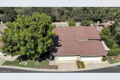 596 Via Novella, Oak Park, CA 91377 - Photo 38