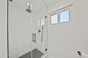 30729 Lakefront Dr, Agoura Hills, CA 91301 - Photo 40