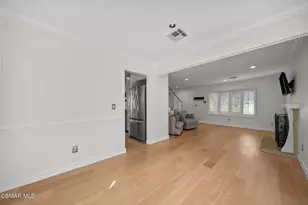 30729 Lakefront Dr, Agoura Hills, CA 91301 - Photo 20