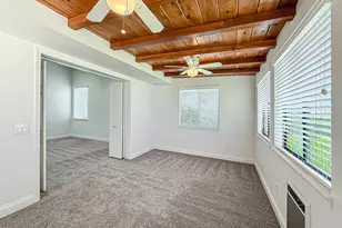 42203 Village 42, Camarillo, CA 93012 - Photo 24
