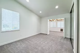 42203 Village 42, Camarillo, CA 93012 - Photo 20