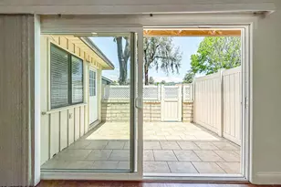 42203 Village 42, Camarillo, CA 93012 - Photo 28