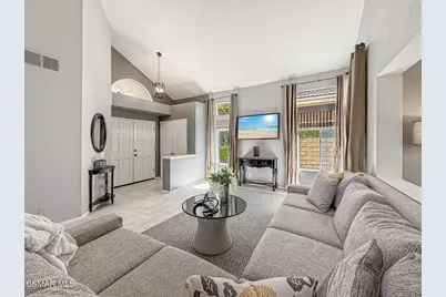 657 Galloping Hill Road, Simi Valley, CA 93065 - Photo 12
