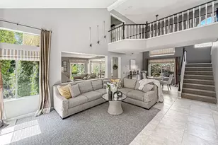 657 Galloping Hill Rd, Simi Valley, CA 93065 - Photo 10