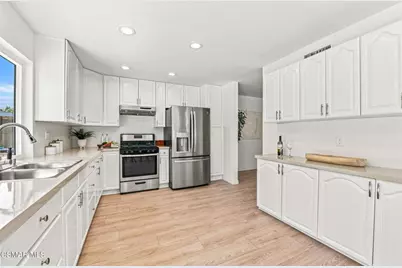 5570 Rock Tree Drive, Agoura Hills, CA 91301 - Photo 8