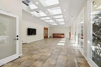 1719 Schoolhouse Circle, Westlake Village, CA 91362 - Photo 20