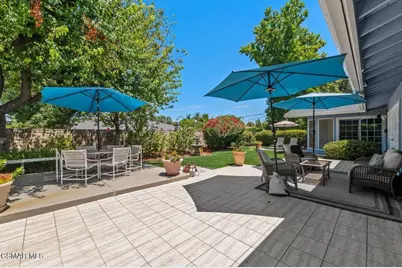 17701 Corinthian Drive, Encino, CA 91316 - Photo 28