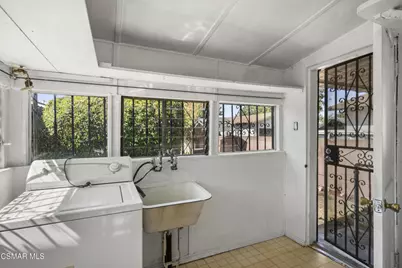 3627 Flower Street, Huntington Park, CA 90255 - Photo 26