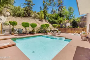 17068 Escalon Dr, Encino, CA 91436 - Photo 16