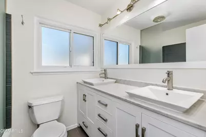 17068 Escalon Drive, Encino, CA 91436 - Photo 18