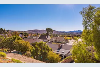 1784 Sweet Briar Place, Thousand Oaks, CA 91362 - Photo 30