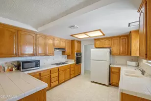 788 Boxthorn Ave, Newbury Park, CA 91320 - Photo 4